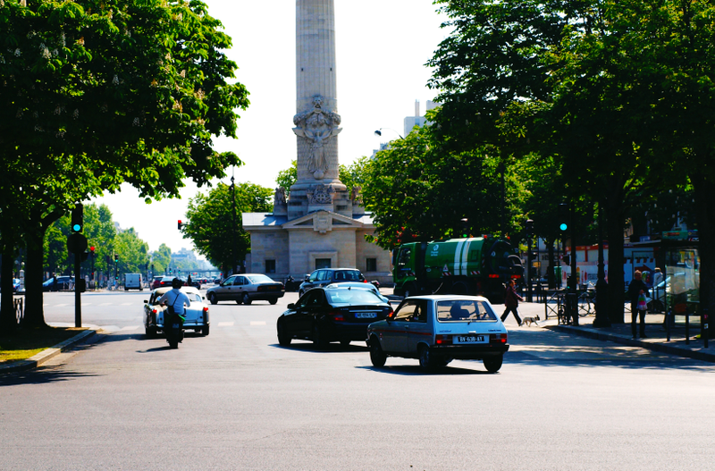 Illustration for article titled The Pinnacle Of French Elegance: A Facel Vega In Paris